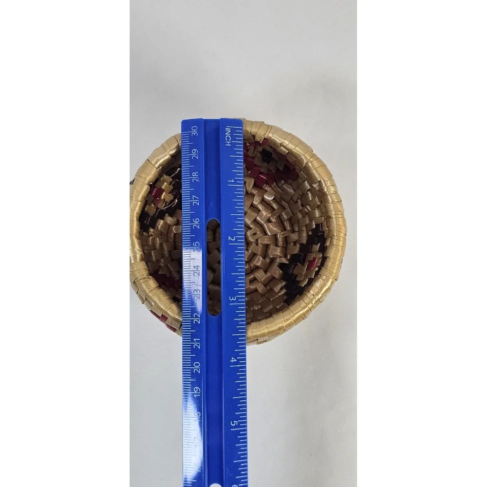 Handmade‎ Wicker/Raffia Lidded Basket Small Round Jewelry Trinket Storage